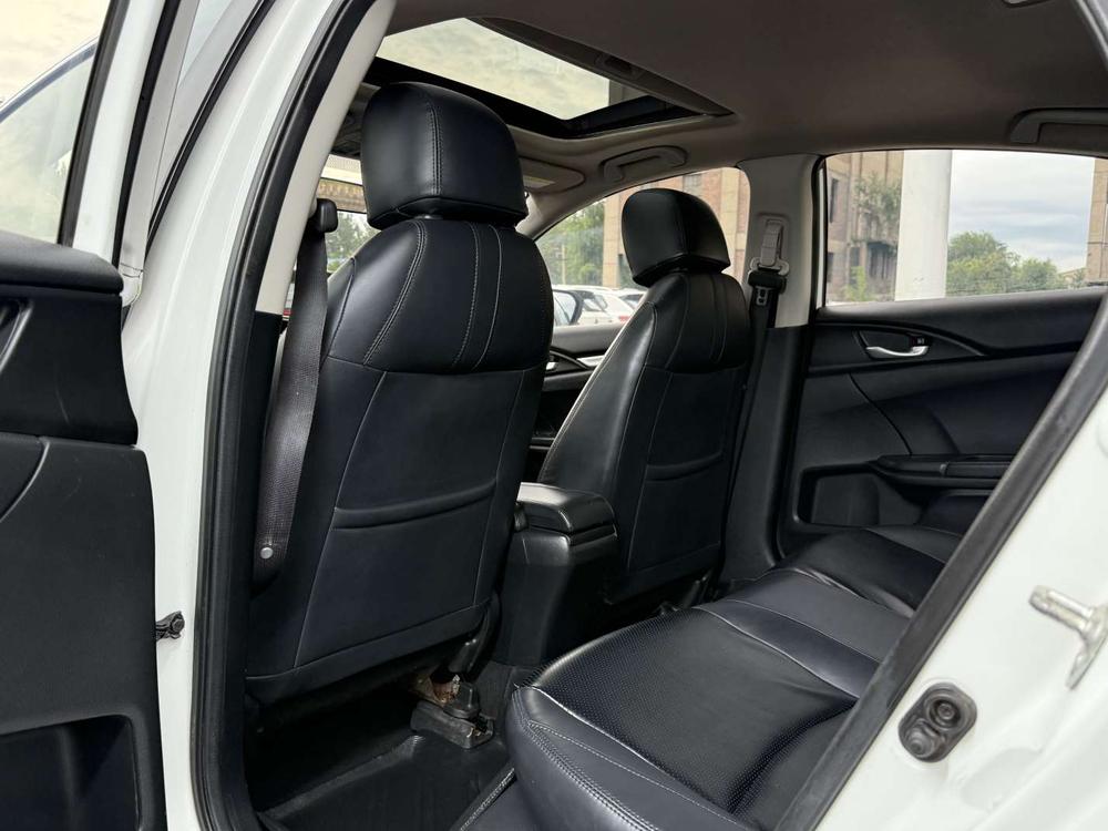 Honda Civic Модель 2019 года 180TURBO CVT Shang Baojun Edition National V – фото 18