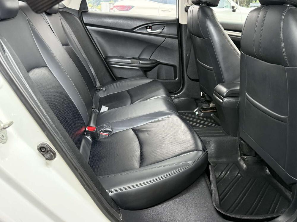 Honda Civic Модель 2019 года 180TURBO CVT Shang Baojun Edition National V – фото 20