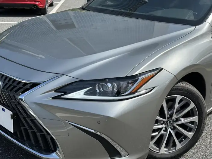 Lexus ES 2022 Model 200 Superior Edition – фото 8