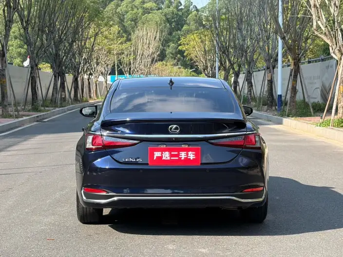 Lexus ES 2022 Model 200 Superior Edition – фото 5