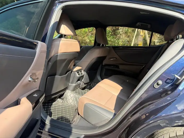 Lexus ES 2022 Model 200 Superior Edition – фото 9