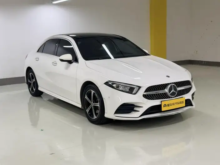 Mercedes-Benz A-class 2022 Model Facelift II A 200 L Sports sedan Fashion Edition – фото 3