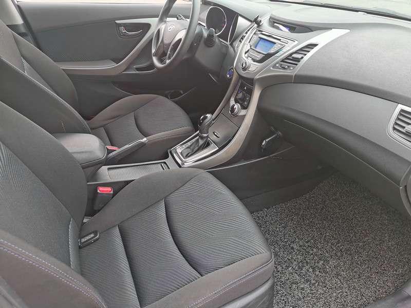 Hyundai Elantra 2012 модификация 1.6L автоматическое Leading – фото 8