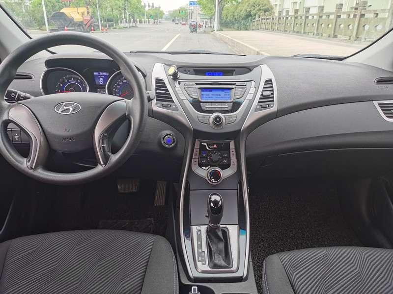Hyundai Elantra 2012 модификация 1.6L автоматическое Leading – фото 10