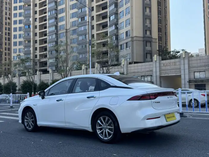 AION S 2023 Model Mei 580 – фото 4