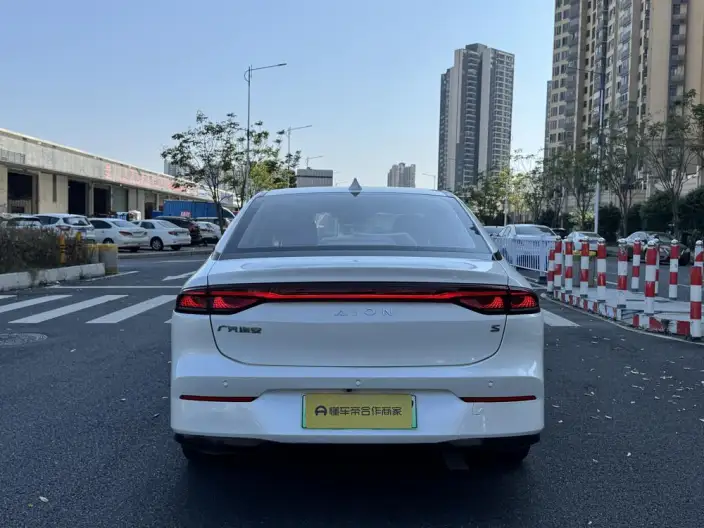AION S 2023 Model Mei 580 – фото 5