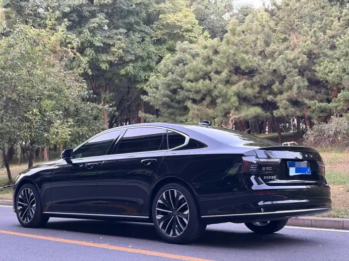 Volvo S90 2024 Model B5 Smart Range Deluxe Edition – фото 4