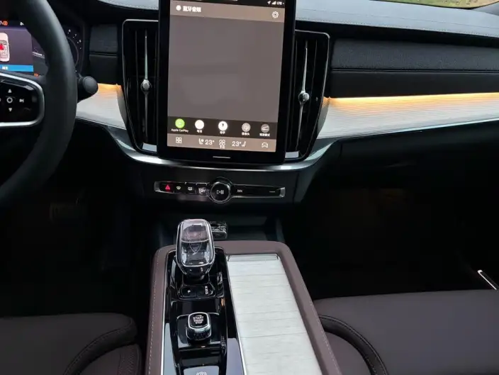 Volvo S90 2024 Model B5 Smart Range Deluxe Edition – фото 10