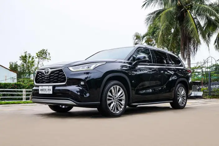 Toyota Highlander 2024 Model Hybrid 2.5L 4WD Premium Edition 7 seat