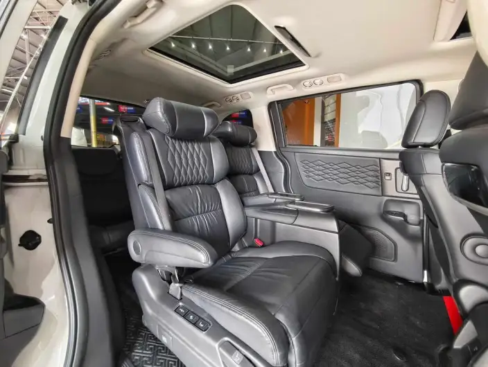 Honda Elysion 2022 Model 2.0L Hybrid Deluxe Edition – фото 7