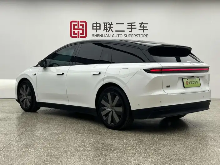 Li Auto i6 2025 Model 2WD Standard Edition – фото 4