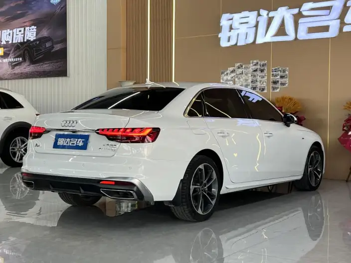 Audi A4 L 2022 Model 40 TFSI Fashion Dynamic Model – фото 4