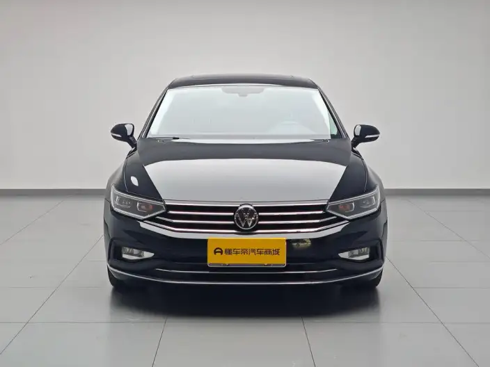 Volkswagen Magotan 2020 Model 330TSI DSG Luxury Model – фото 2