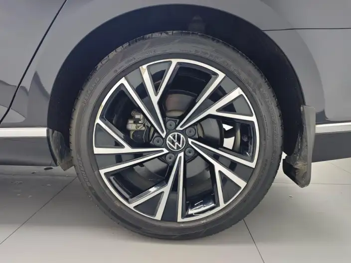 Volkswagen Magotan 2020 Model 330TSI DSG Luxury Model – фото 9
