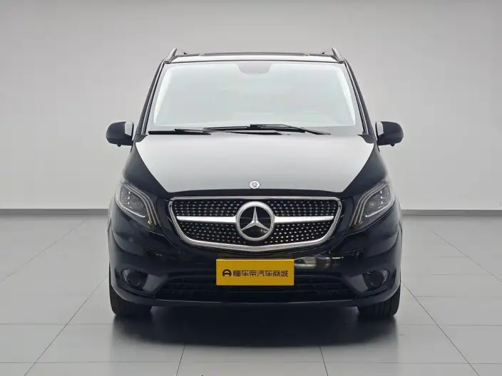 Viano 2021 Model 2.0T Elite Edition 7 seat – фото 2