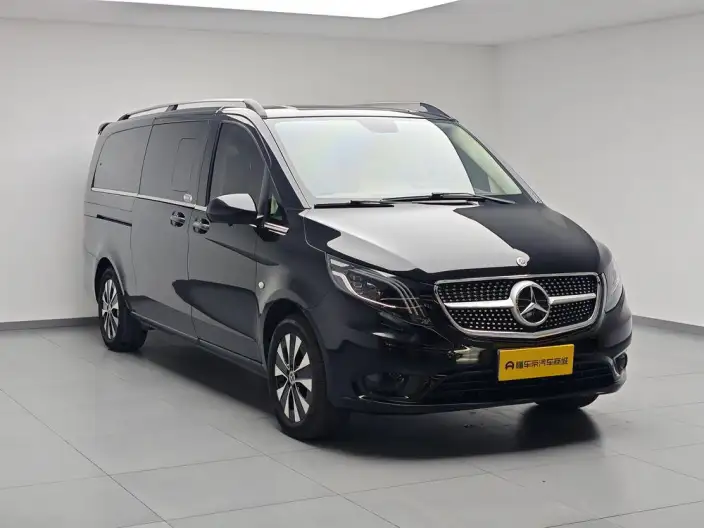 Viano 2021 Model 2.0T Elite Edition 7 seat – фото 3