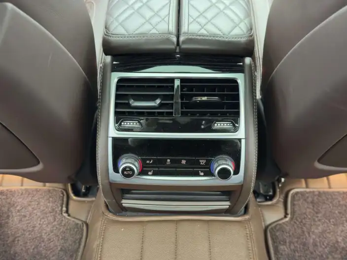BMW 7 Series 2021 Model 740Li Leading Model Luxury Set – фото 10
