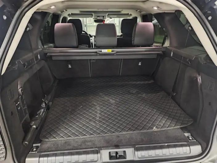Land Rover Discovery 2023 Model 360PS R-Dynamic S – фото 10