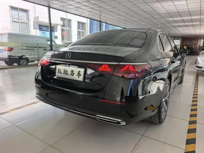 Mercedes-Benz E-Class 2025 Model E 300 L Fashion Model sedan – фото 6