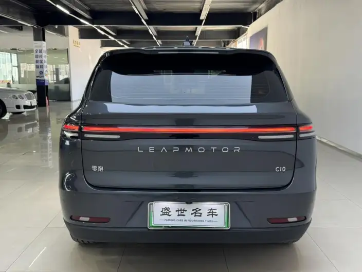 Leapmotor C10 2024 Model EV Edition 530 Smart Edition – фото 6