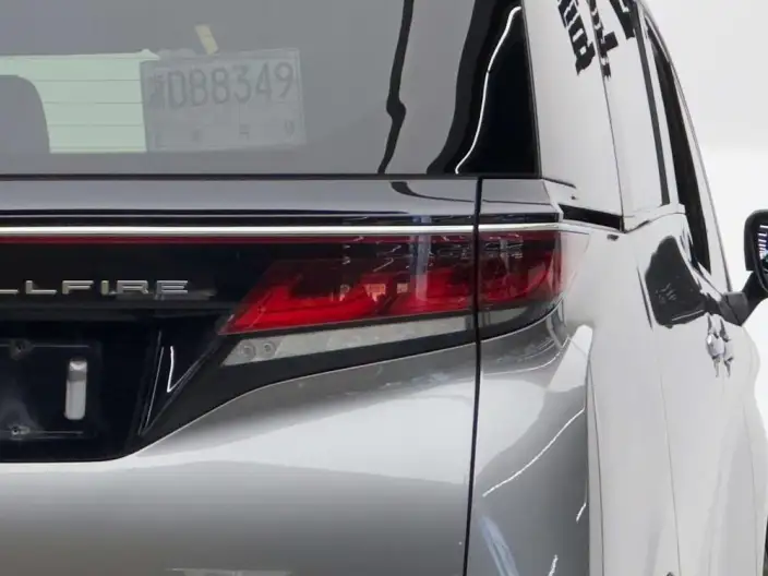 Vellfire 2024 Model 2.5L Automatic 4WD 7 seat Parallel Imported – фото 5