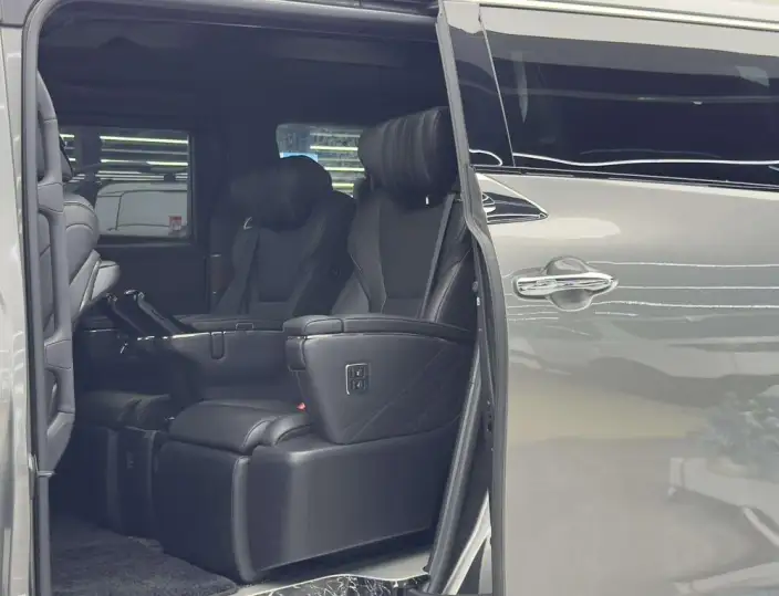 Vellfire 2024 Model 2.5L Automatic 4WD 7 seat Parallel Imported – фото 8