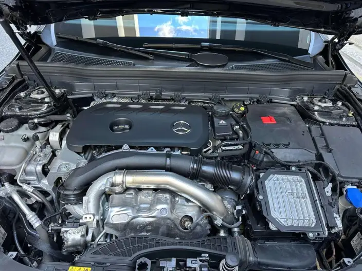 Mercedes-Benz GLB 2025 Model GLB 220 Dynamic Model – фото 6