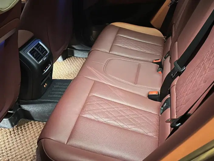 BMW iX3 2024 Model Leading Model – фото 10