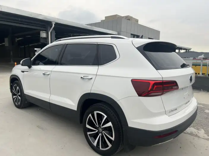 Volkswagen Tharu 2022 Model 280TSI 2WD Deluxe Edition – фото 4