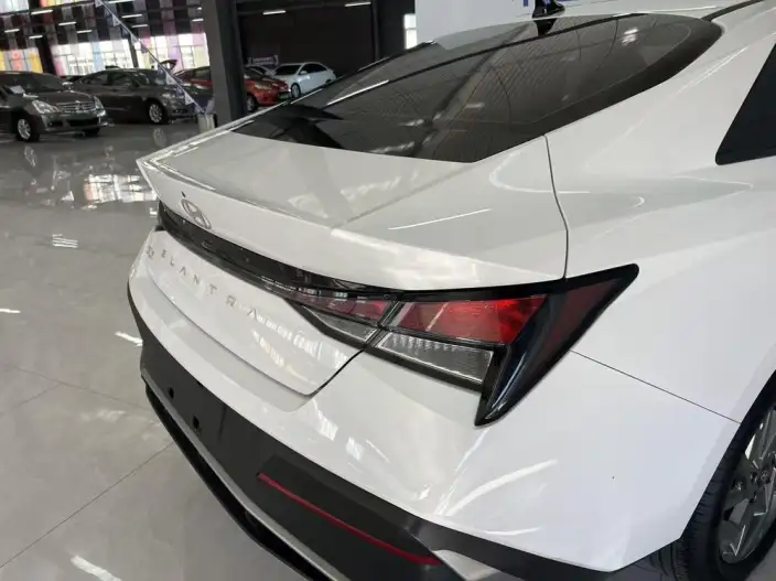 Hyundai Ioniq 2023 Model 1.5L CVT GLS Leading version – фото 8