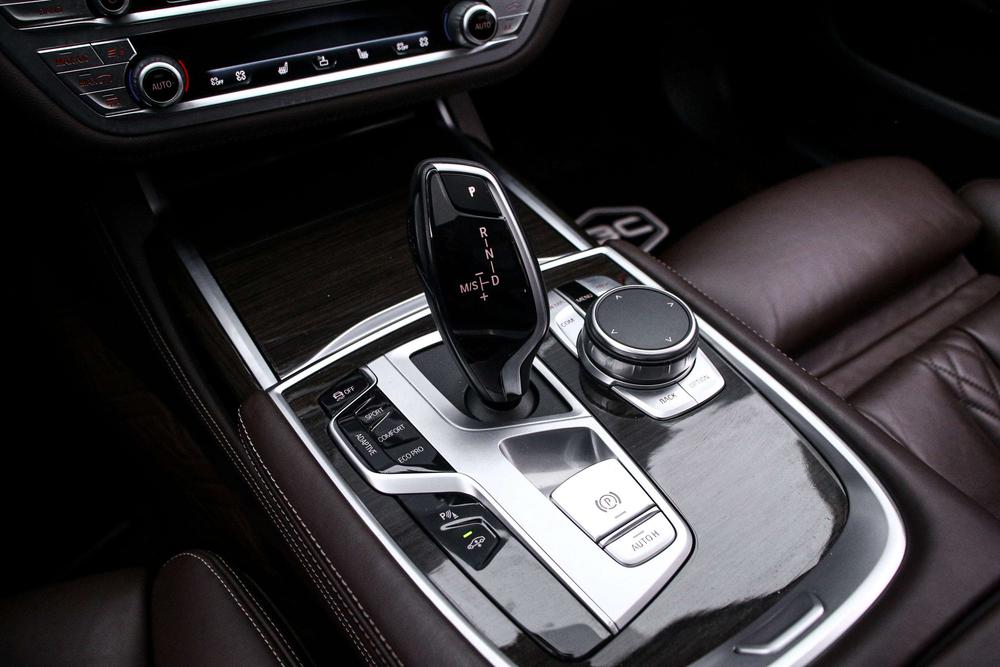 BMW 7 Series Модель 2019 года 730Li Luxury Set – фото 11