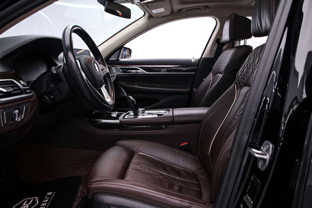 BMW 7 Series Модель 2019 года 730Li Luxury Set – фото 13