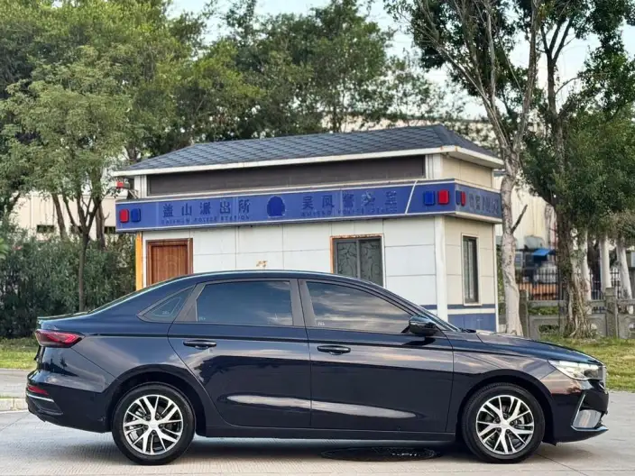 Geely Emgrand 2022 Model No. 4 Gen 1.5L CVT Elite Model – фото 7