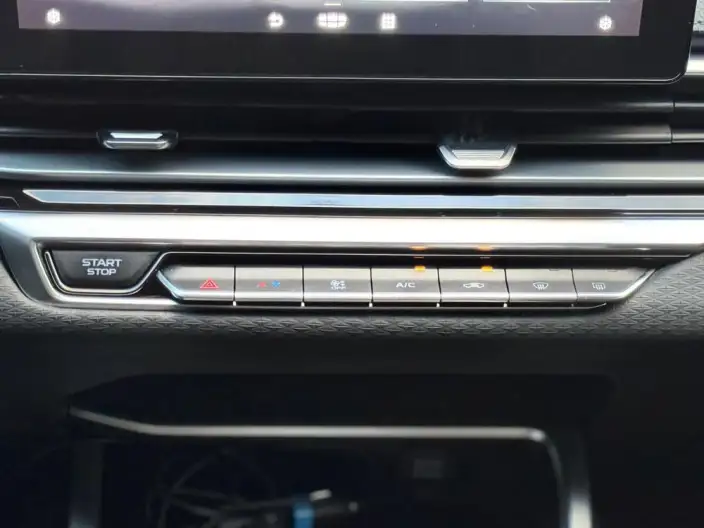 Geely Emgrand 2022 Model No. 4 Gen 1.5L CVT Elite Model – фото 9