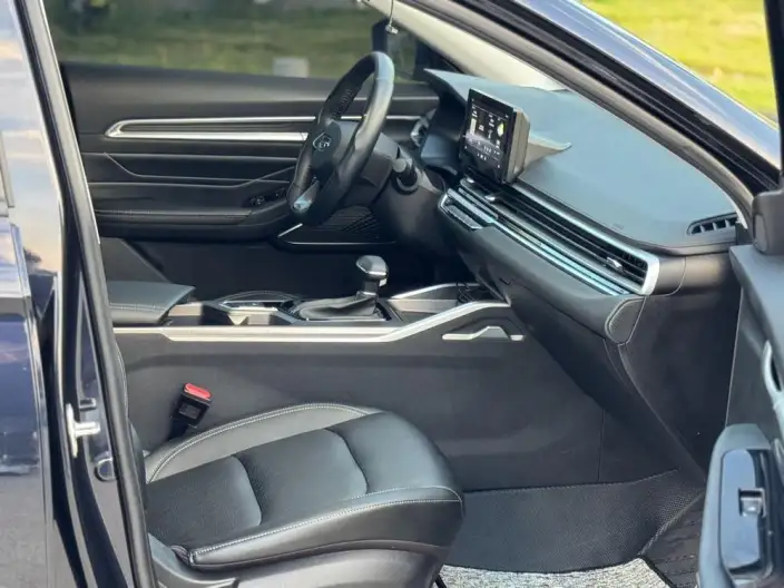 Geely Emgrand 2022 Model No. 4 Gen 1.5L CVT Elite Model – фото 10