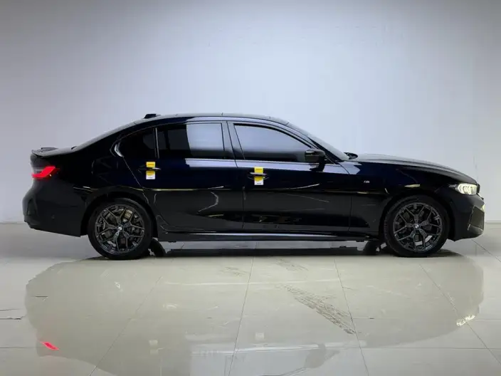 BMW 3 Series 2025 Model 330Li M Sports Night Set – фото 8