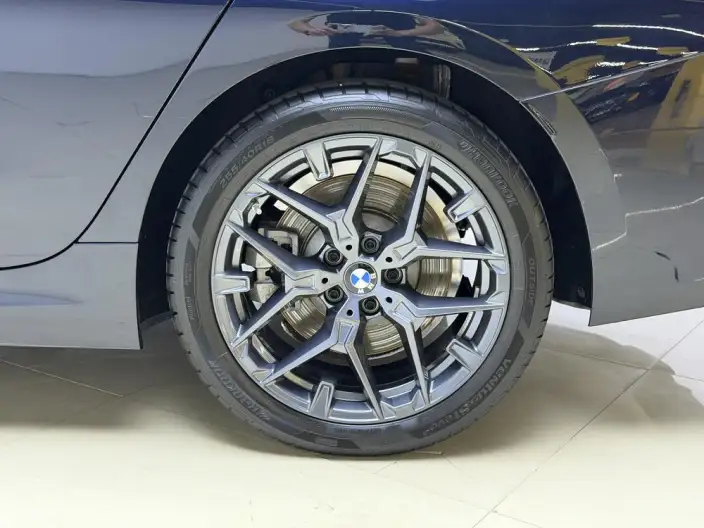 BMW 3 Series 2025 Model 330Li M Sports Night Set – фото 9