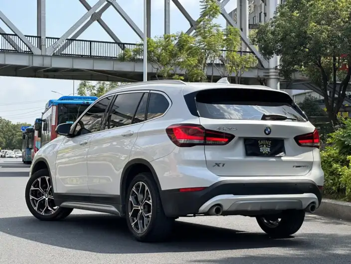 BMW X1 2021 Model Facelift sDrive20Li Exclusive Model – фото 5