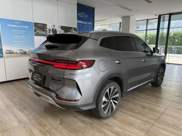 BYD Song PLUS DM 2024 Model DM-i Honor Edition 71KM Luxury Model – фото 6