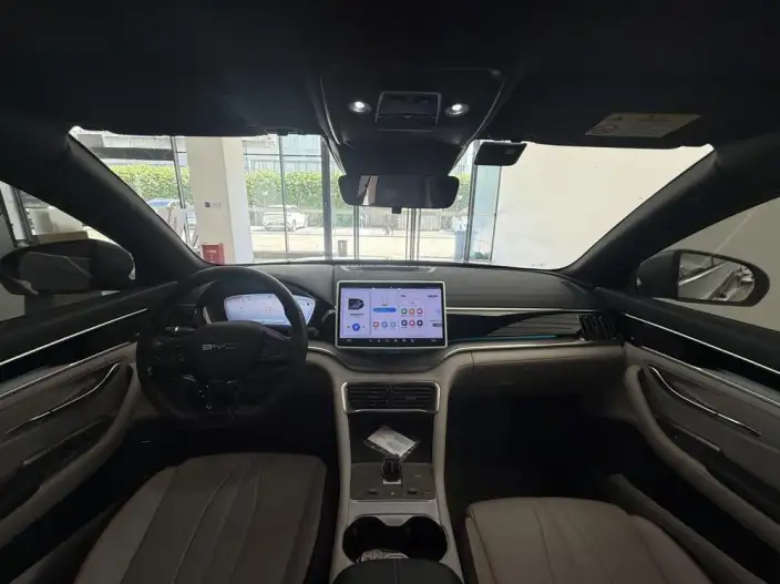 BYD Song PLUS DM 2024 Model DM-i Honor Edition 71KM Luxury Model – фото 7