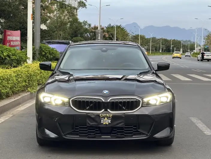 BMW 3 Series 2025 Model 330Li M Sports Night Set – фото 2