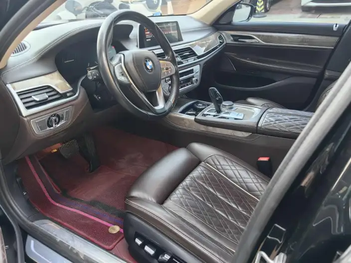 BMW 7 Series 2021 Model 740Li Leading Model Luxury Set – фото 10