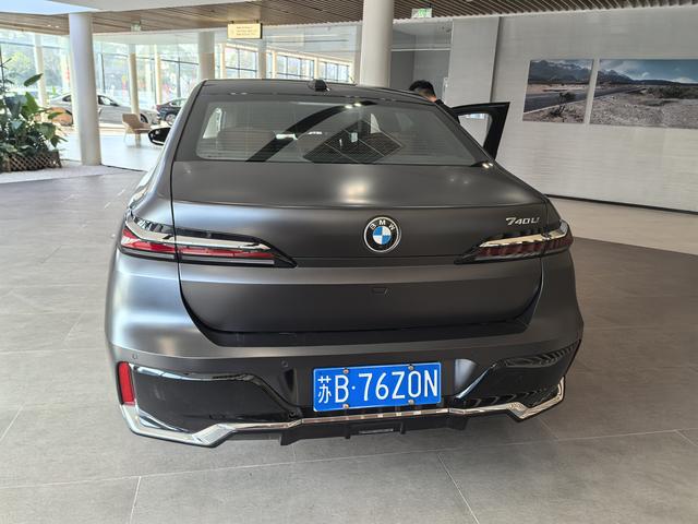 BMW 7 Series 2023 740Li Premium M Sport Package – фото 4