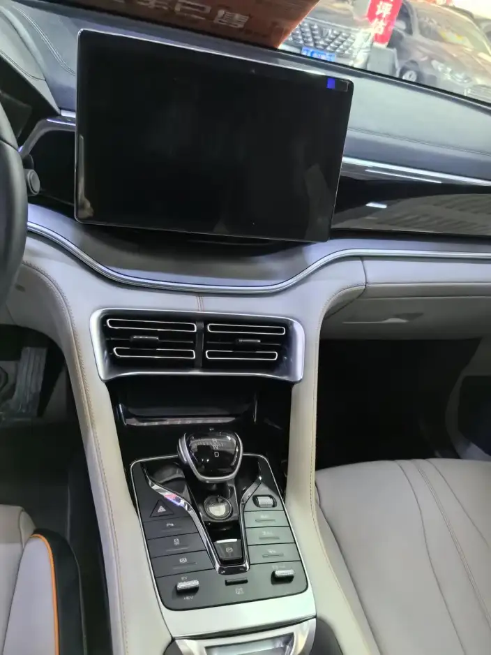 BYD Song PLUS DM 2021 Model DM-i 110KM 2WD Flagship PLUS 5G Edition – фото 8