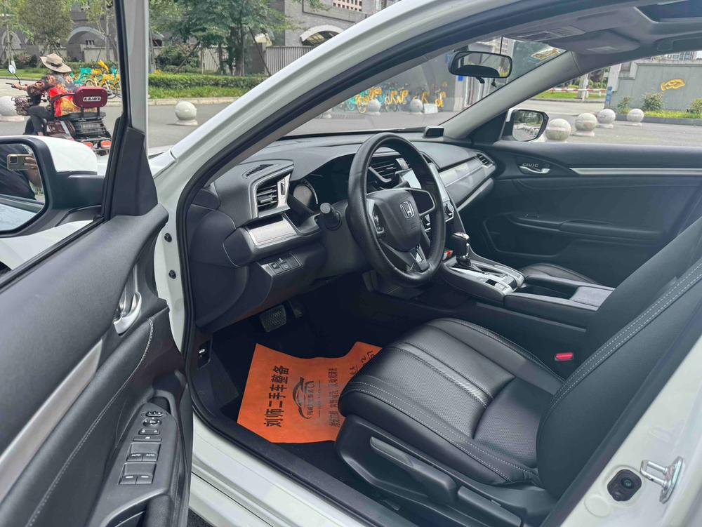 Honda Civic Модель 2019 года 180TURBO CVT Shangdong Edition Country VI – фото 19