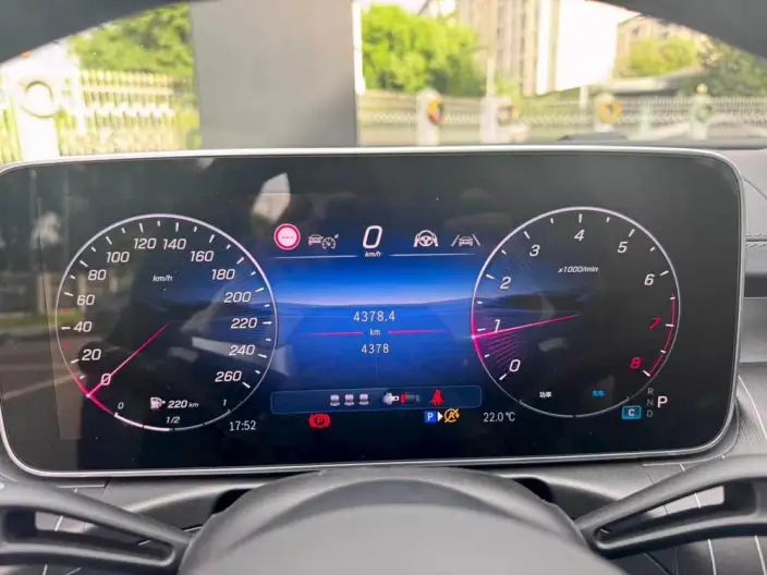 Mercedes-Benz C-Class 2026 Model C 260 L Sports sedan – фото 6