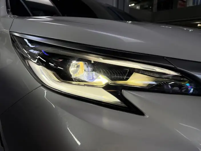 Granvia 2024 Model Intelligent Hybrid 2.5L 2WD Noble PLUS Edition – фото 10