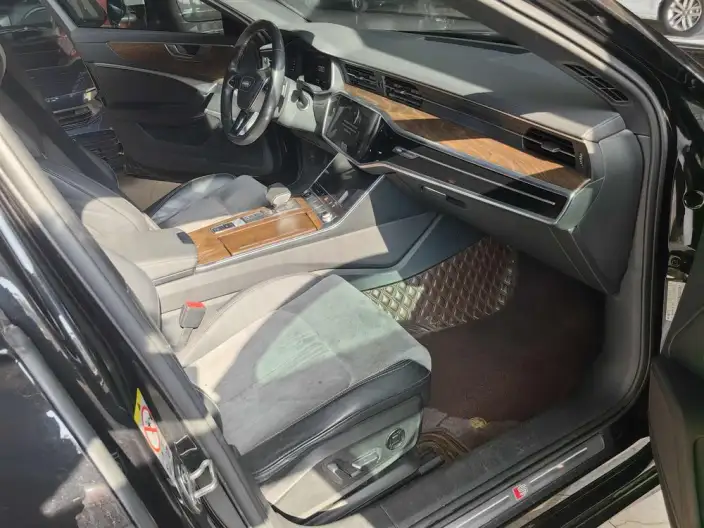 Audi A6L 2022 Model 40 TFSI Luxury Dynamic Model – фото 5