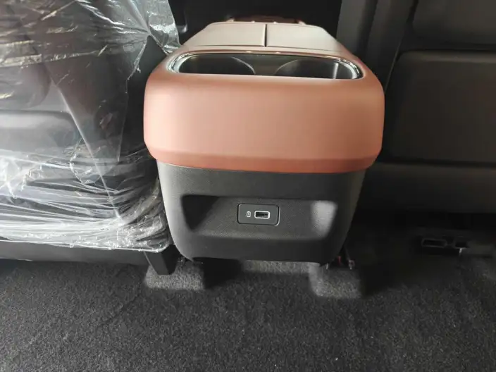 GAC Trumpchi E8 PHEV 2025 Model 2.0ATK 150km PRO+ – фото 7