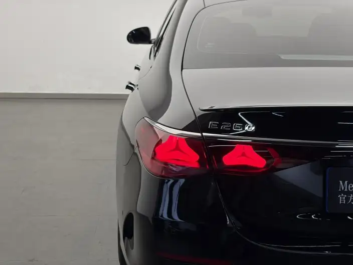 Mercedes-Benz E-Class Imported 2024 Model E 260 Sports Edition – фото 10